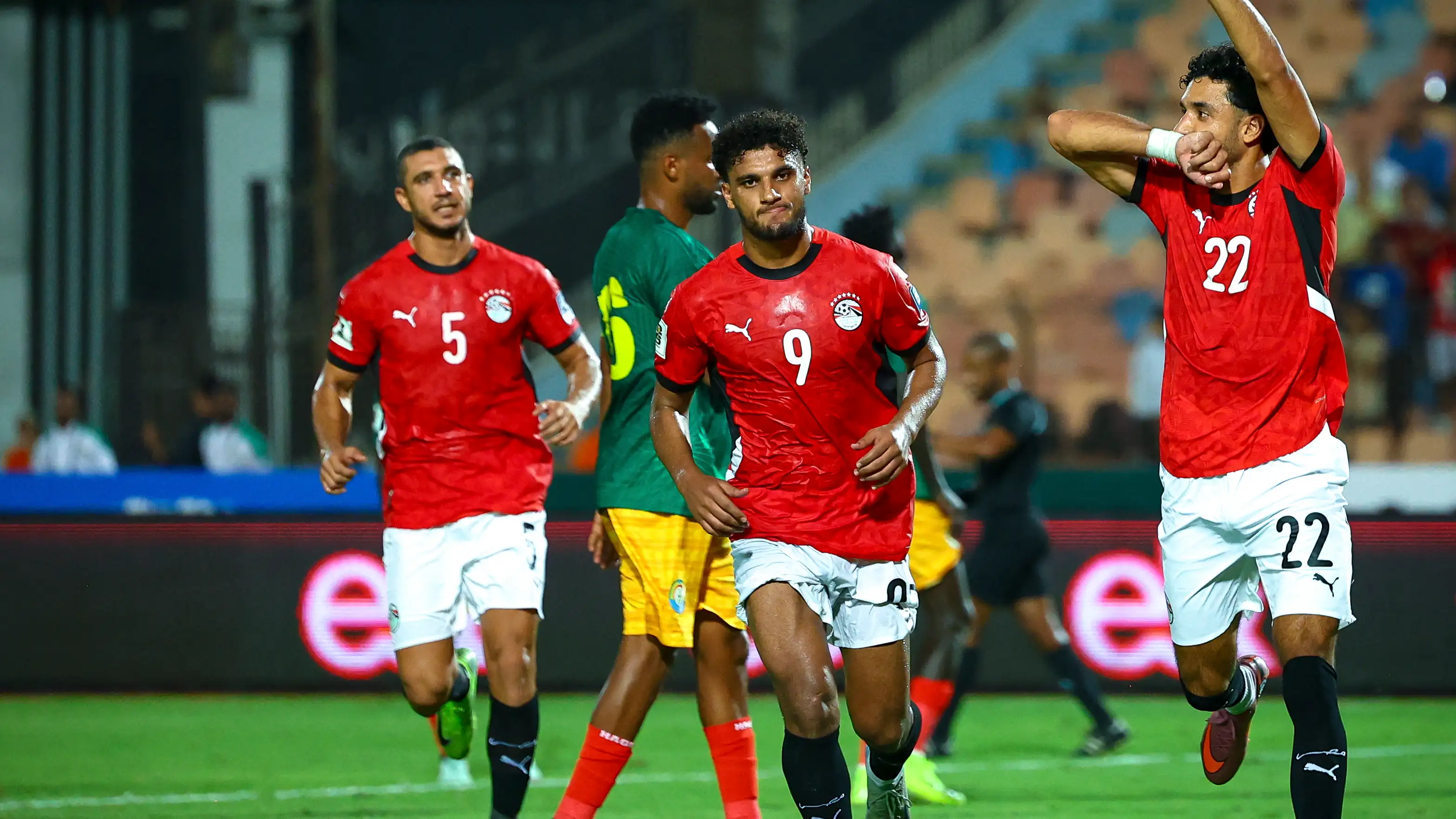 مأزق جوارديولا بعد إصابة عمر مرموش مع منتخب مصر