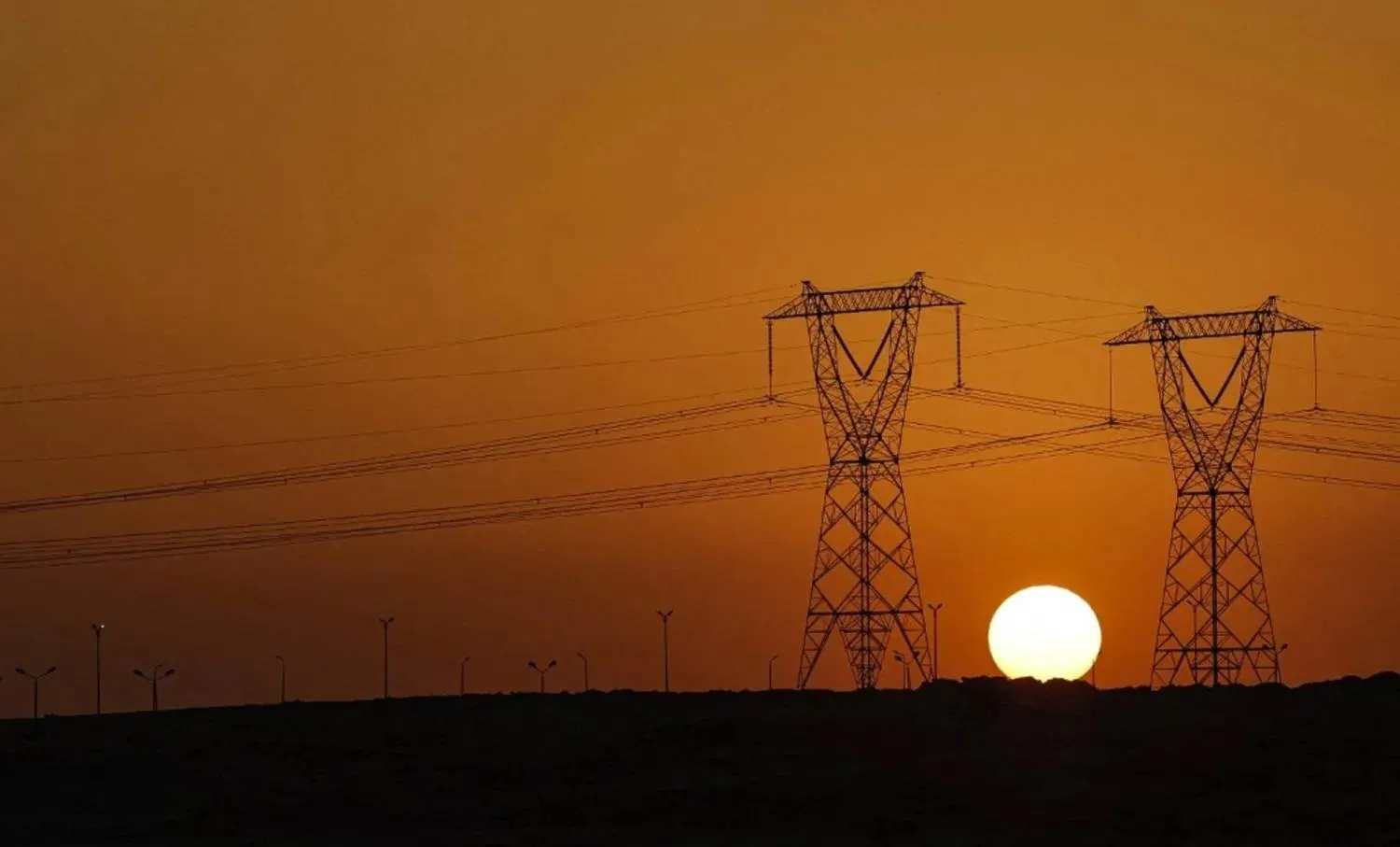 الصناعات الكهربائية تتوقع استمرار الأرباح القوية حتى نهاية العام بدعم من توسع المشاريع وزيادة الصادرات